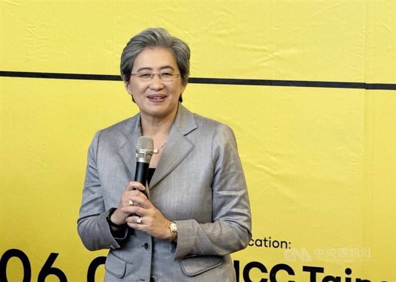 AMD CEO Lisa Su is pictured during a 10-minute chat with students in Tainan on Friday. CNA photo June 7, 2024