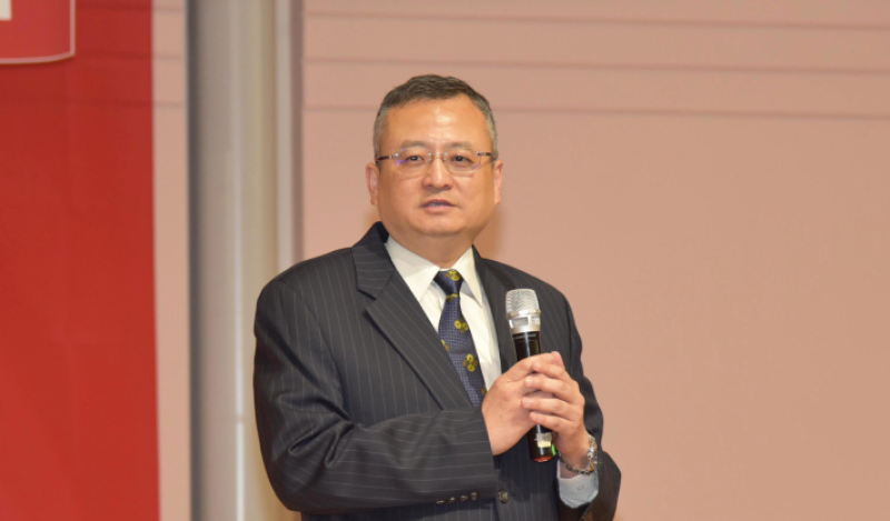 駐芝加哥辦事處處長類延峰