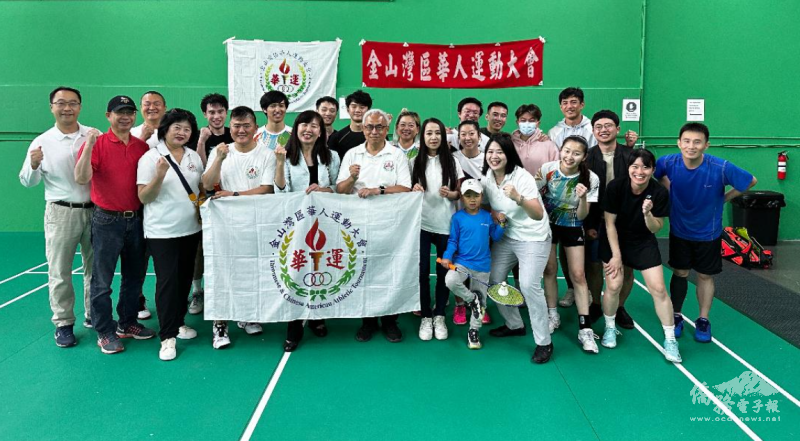 各組優勝選手與貴賓合影