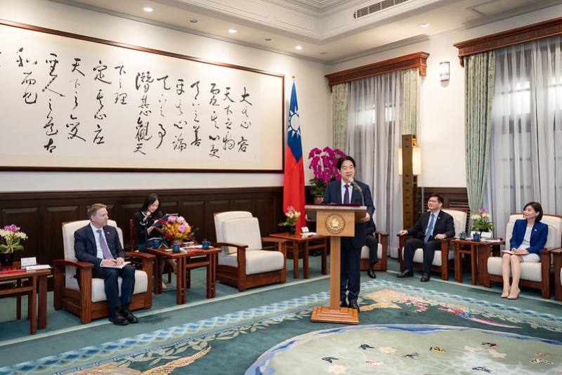 President Lai delivers remarks at a meeting with former US Deputy National Security Advisor Matthew Pottinger and Mr. Ivan Kanapathy, former deputy senior director for Asian affairs at the White House's National Security Counci.