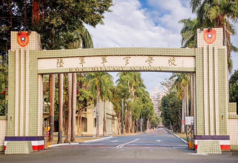 陸軍官校現今校門。（陸軍官校提供）