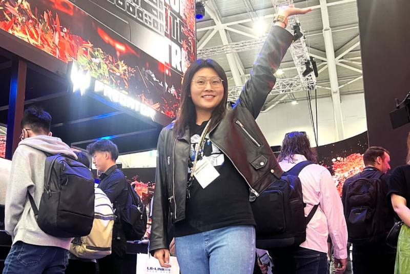 勞動部勞動力發展署雲嘉南分署推動重點產業人才培訓，幫助外文系畢業的郭培萱提升職場技能，順利跨足半導體業，開啟新職涯。（雲嘉南分署提供）