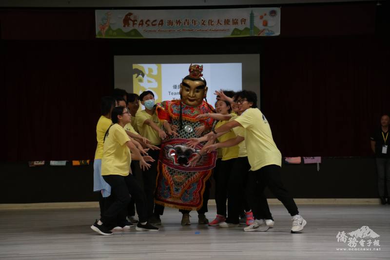 Dance into team cheers