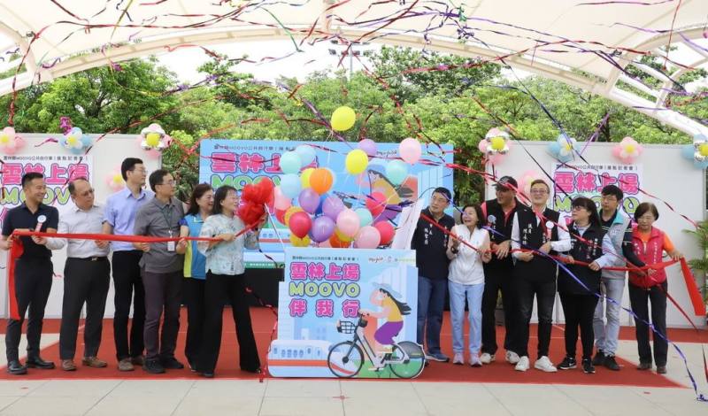 雲林縣政府26日在斗六市膨鼠森林公園舉辦公共自行車擴點記者會，宣布斗六市、虎尾鎮、西螺鎮、斗南鎮新增80個租賃站點。（雲林縣府提供）