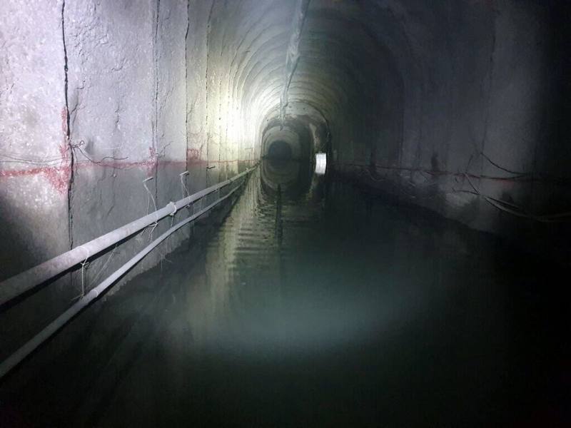 阿里山林鐵新建42號隧道施工期間遇多重挑戰，包括湧水災害、無法施工，當時利用抽水機一時無法排除，經採取止水灌漿後，成功通過災害區段。（阿里山林鐵及文資處提供）