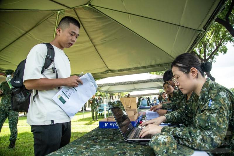 陸軍官校1日辦理113年新生報到作業