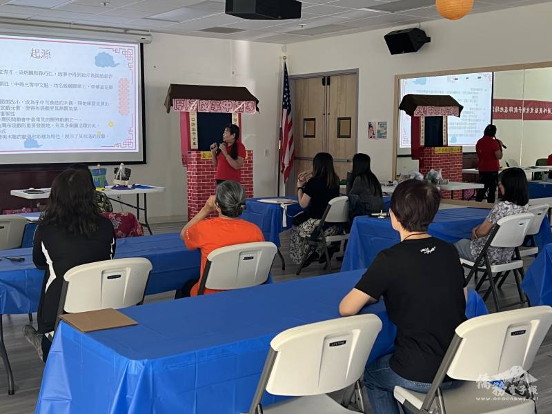 文化培訓種子老師課堂專心聽講