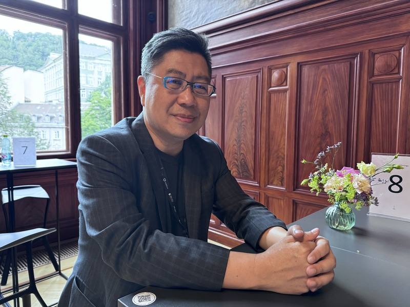 刺心切骨台灣製片人黃茂昌表示，卡羅維瓦利國際影展歷史悠久，加上刺心切骨有波蘭的參與，很榮幸能在中東歐盛譽極高的電影節首映這部電影。