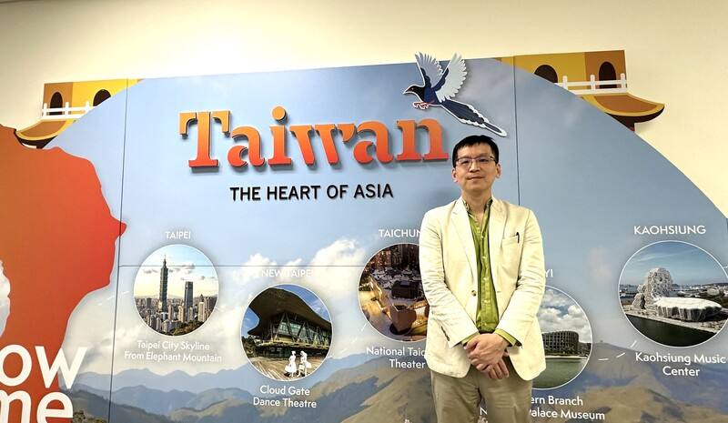 睽違10年，楊斯棓再度赴美演講，以第二部作品《要有一個人》為主軸，為生命引路，引領長輩之外，也期望開啟台裔青年智慧、以及對台灣的認識。