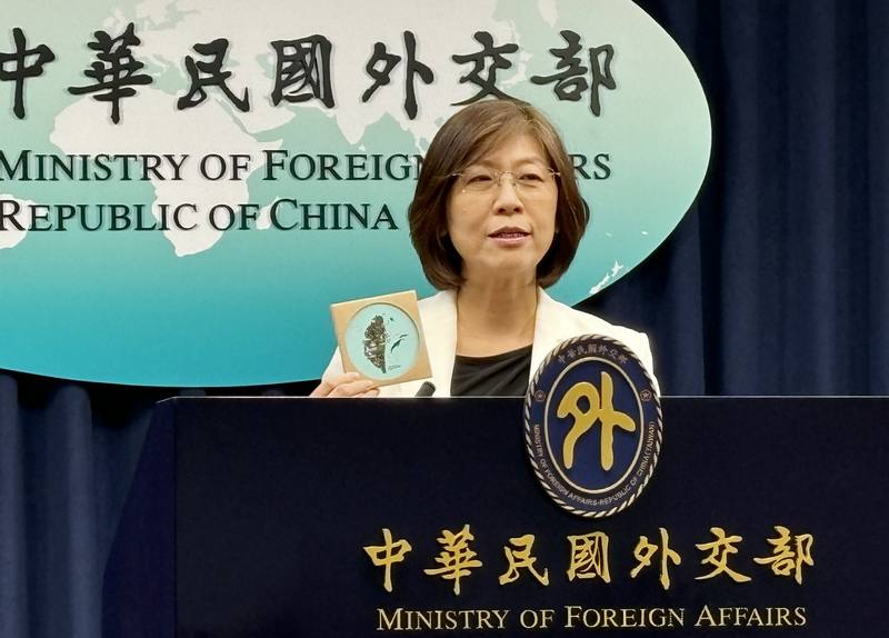 外交部16日舉行例行記者會，國際傳播司司長徐詠梅進行業務簡報。