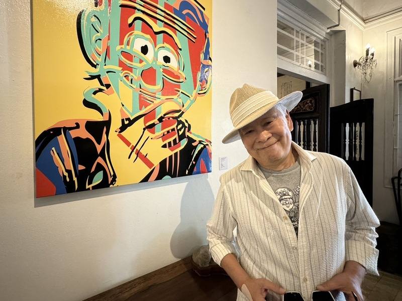 老夫子60週年「心星相印」特展在新加坡天猛公藝術基金會舉行，老夫子漫畫作者王家禧之子王澤（又稱小夫子）接受中央社訪問。