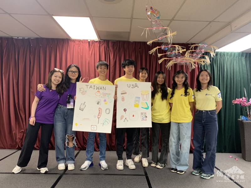 FASCA-OC青年文化大使與搭僑計畫臺灣青年簡報臺美流行文化內涵與差異的交流結論
