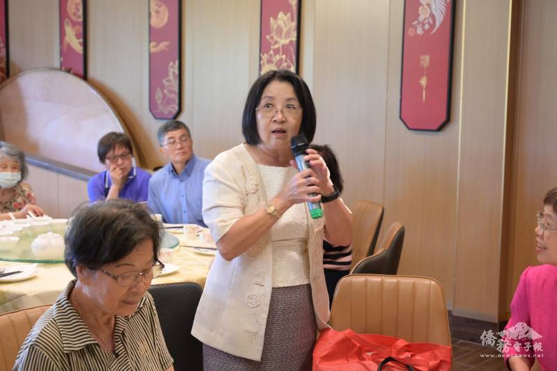 賴琦亮致詞歡迎尤美女訪問芝加哥及所有人參加今天的聚會