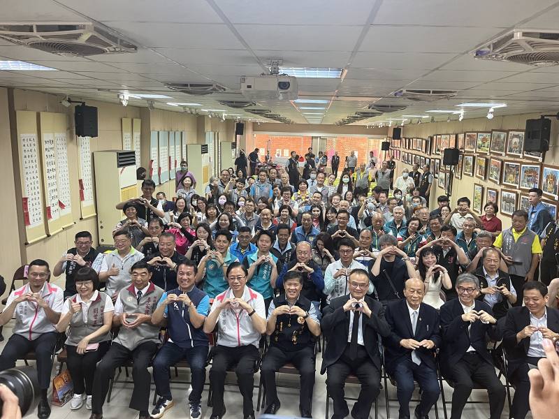 展覽開幕式大合照