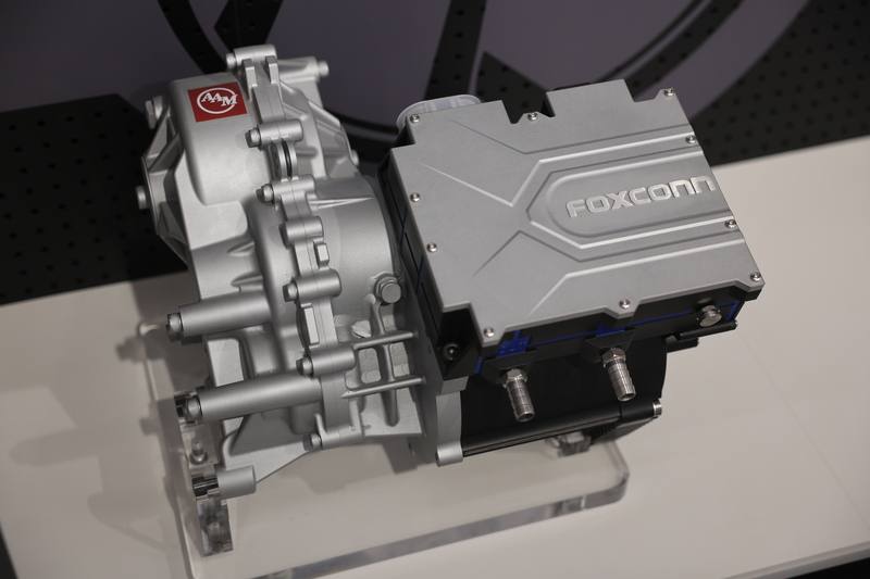 圖為車用零組件展示區陳列的Project X 四輪電驅系統