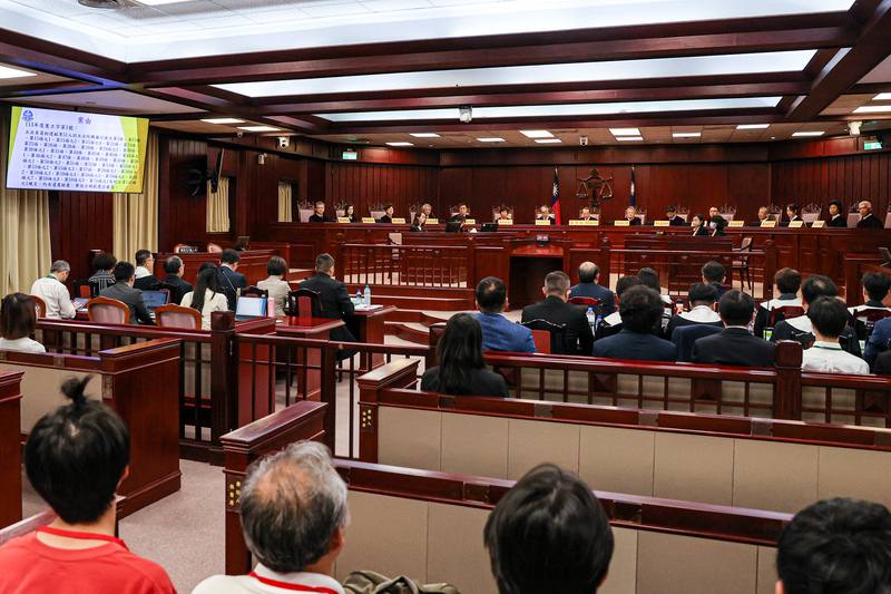 圖為7月10日憲法法庭開庭討論國會職權修法暫時處分案