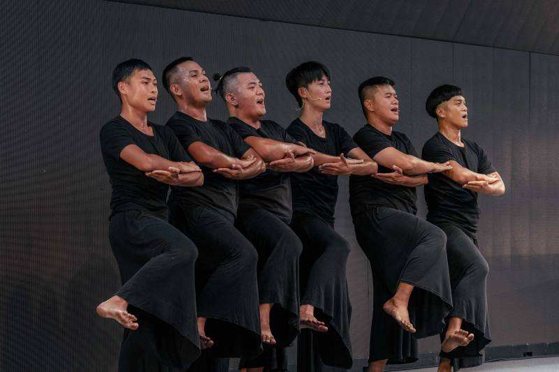 TAI身體劇場在巴黎文化奧運初登場，獻上舞作《Tjakudayi・我愛你怎麼說》，帶領觀眾走進屏東排灣族Tjalja’avus來義部落的故事