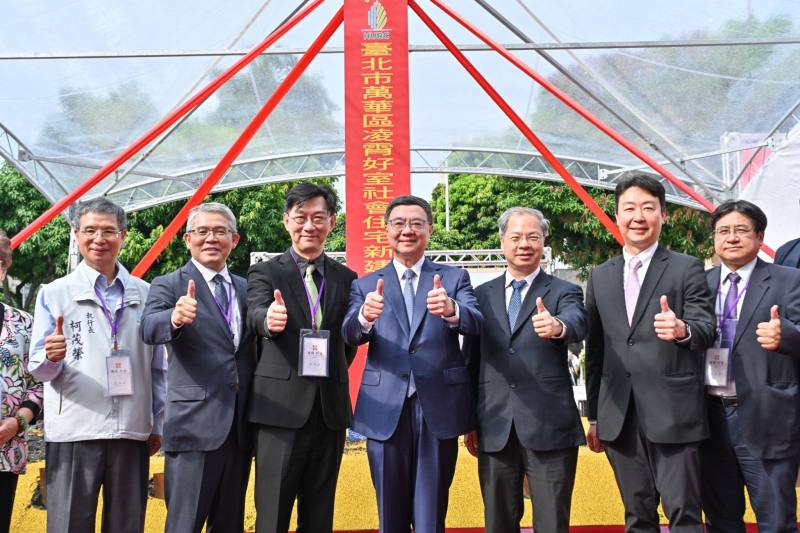 卓院長8日出席「臺北市萬華區『凌霄好室』社會住宅統包工程開工動土典禮」