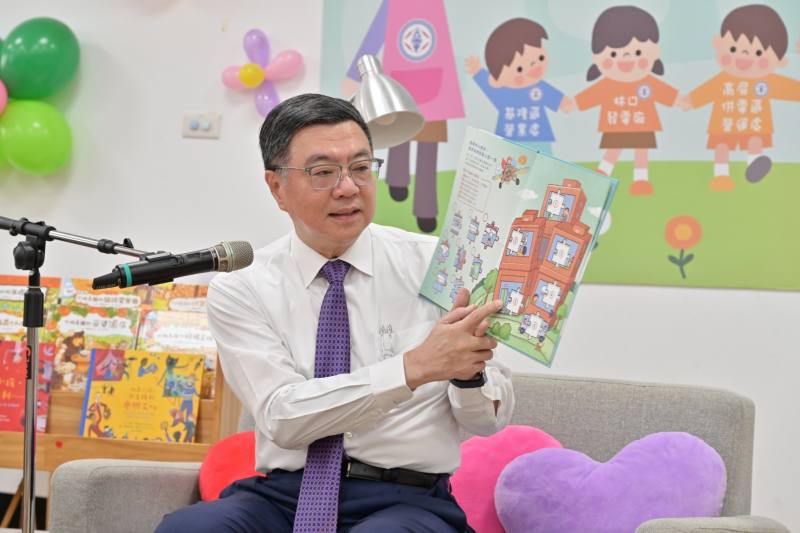 卓院長訪視「台電職場互助教保服務中心」照片