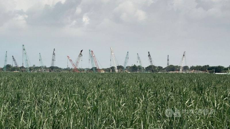 台糖公司表示，馬稠後產業園區中44.72公頃土地屬台糖所有，目前採只租不售的方式，可有效降低廠商前期投入成本。8月26日上午將於蒜頭糖廠會議室舉辦招商媒合座談會