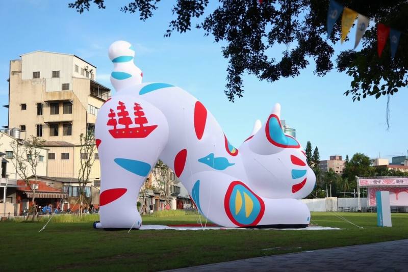 2024台灣文化創意博覽會23日在台南登場，市長黃偉哲透過臉書（Facebook）公開吉祥物「巷仔Niau（貓）」出沒地點。（台南市政府提供）