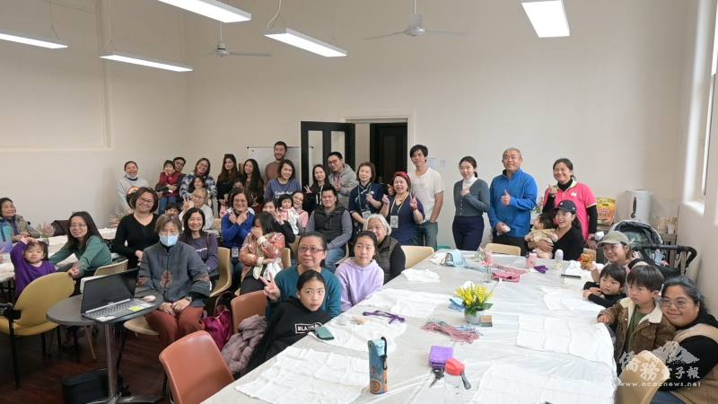 老中青跨世代參與者大合照