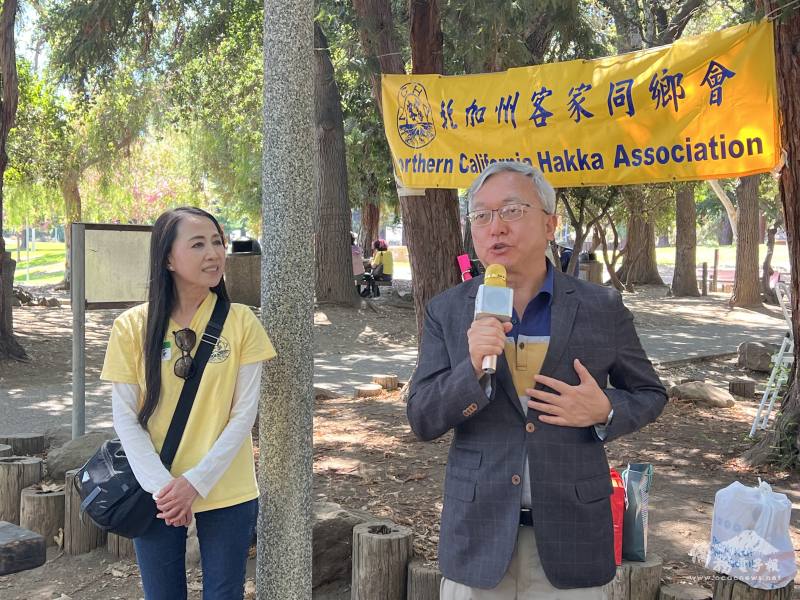 駐舊金山辦事處副處長朱永昌向鄉親問候