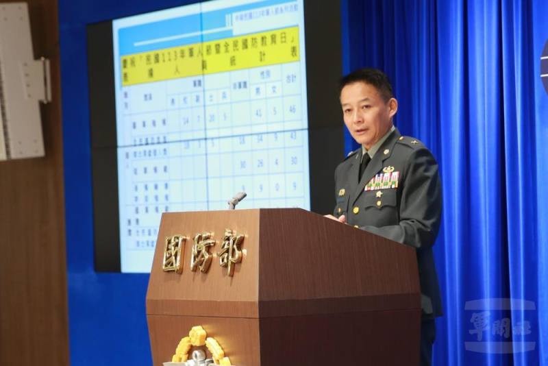樓處長於記者會中，說明國防部93軍人節活動規劃內容