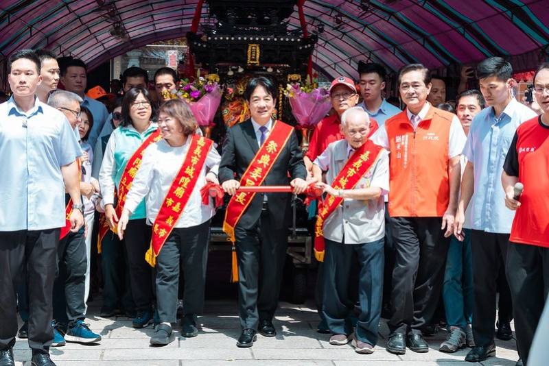 賴清德總統3日午間前往嘉義市出席「嘉義城隍廟城隍夜巡諸羅城遶境活動」