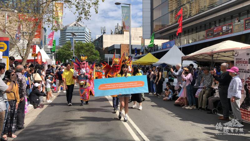 FASCA雪梨分會第二年參加雪梨北岸威樂比市春季大遊行