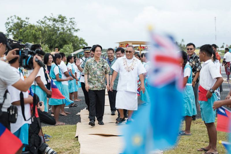 President Lai Ching-te arrives at Funafuti International Airport in Tuvalu.