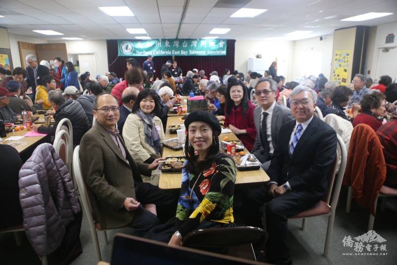 50週年慶活動僑胞品嘗臺灣美食氣氛熱絡溫馨