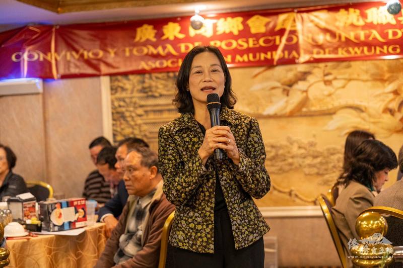 駐瓜地馬拉大使館大使張俊菲致詞感謝僑社的支持