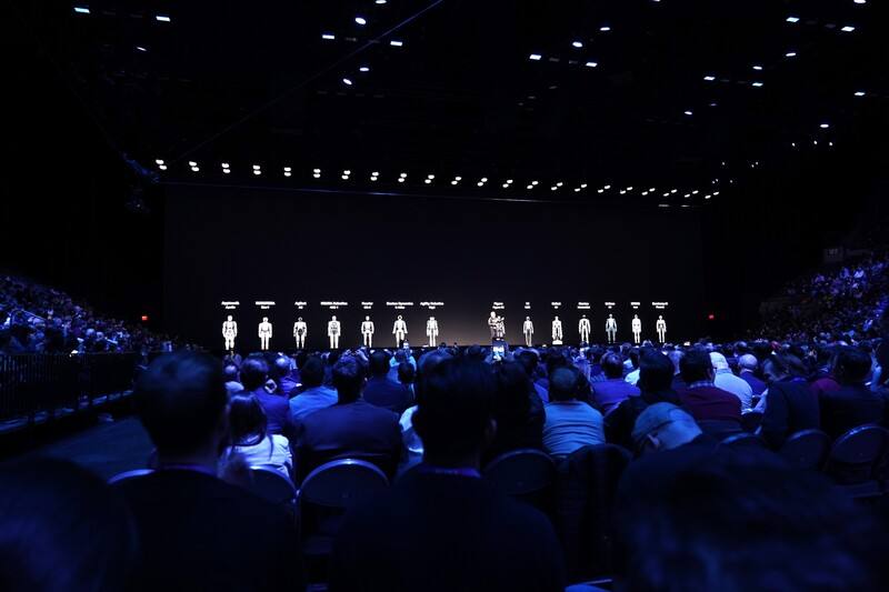 黃仁勳於美國消費性電子展（CES）表示實體AI（Physical AI）是AI下階段發展重點