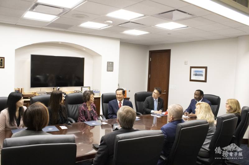 雙方意見交流，期盼未來有更多合作