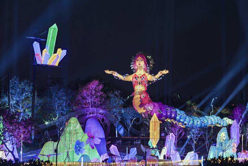 2025中台灣元宵燈會2月8日將在台中中央公園熱鬧登場，台中市政府日前公布主燈為「女媧」，且主燈「整座會移動」，若結合AR擴增實境將帶來震撼視覺效果。（台中市政府提供）