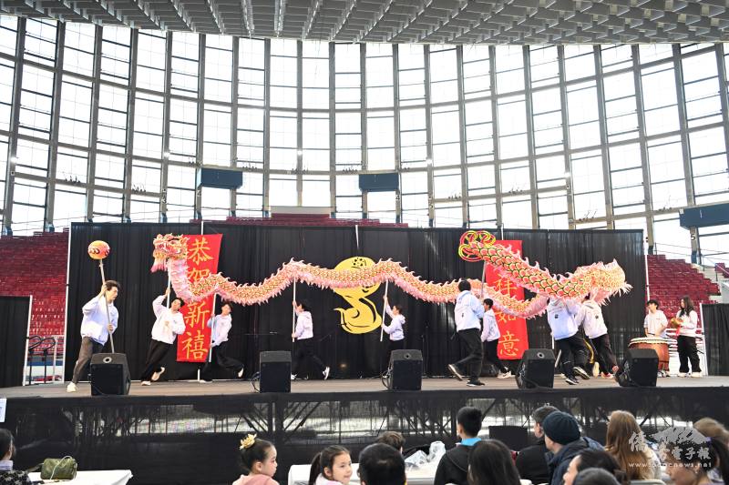 FASCA洛麗分會"祥龍獻瑞"舞龍表演