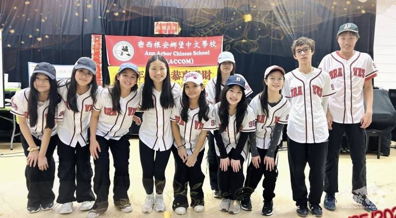 高中表演節目跳舞歌曲『星期五晚上』及臺灣職棒後援歌曲『台灣尚勇』