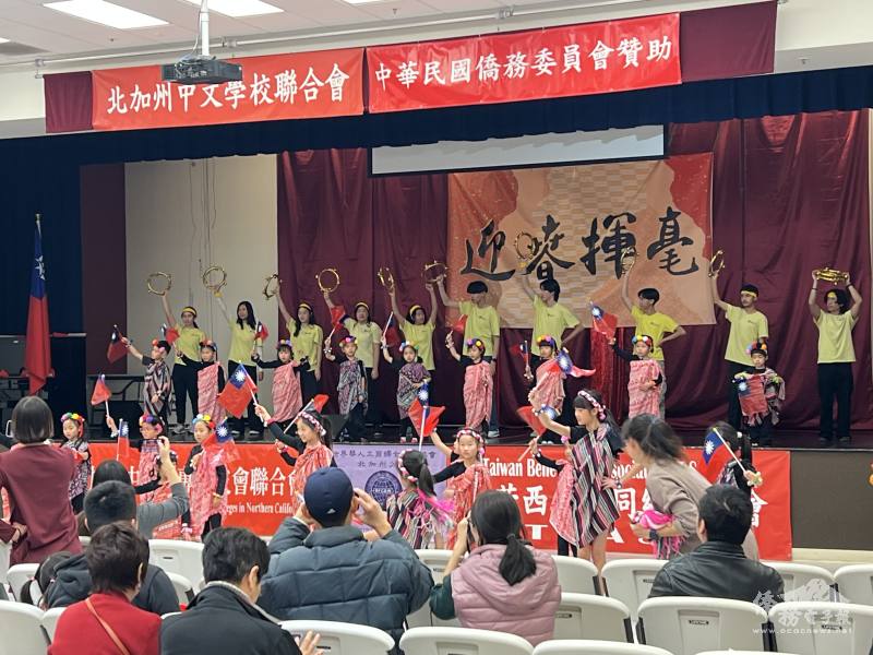 FASCA學員表演增添過節的氛圍