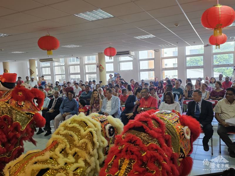 吉祥喜慶的舞獅舞出新的一年好彩頭，正式拉開祭祖慶典