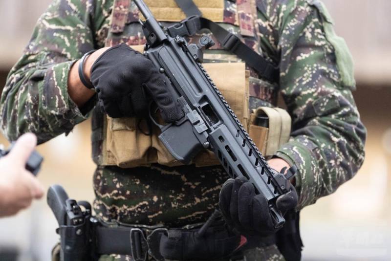 MPX衝鋒槍體積輕巧，具備高度靈活性