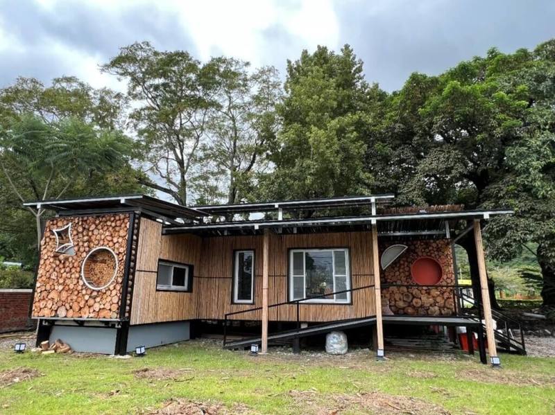 台東縣延平鄉武陵村為布農族部落，社區內平均每年約增加500平方公尺植樹面積，並回收廢棄木材製作隔熱空間等，獲環境部認證為低碳永續家園。（環境部提供）