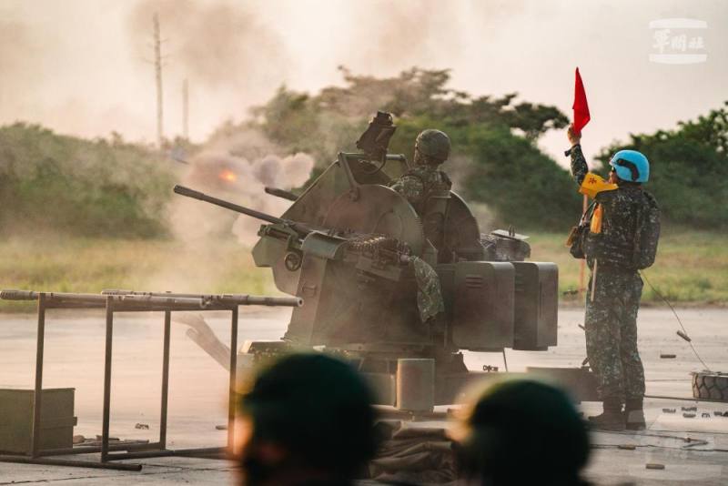 20機砲對空中目標追瞄