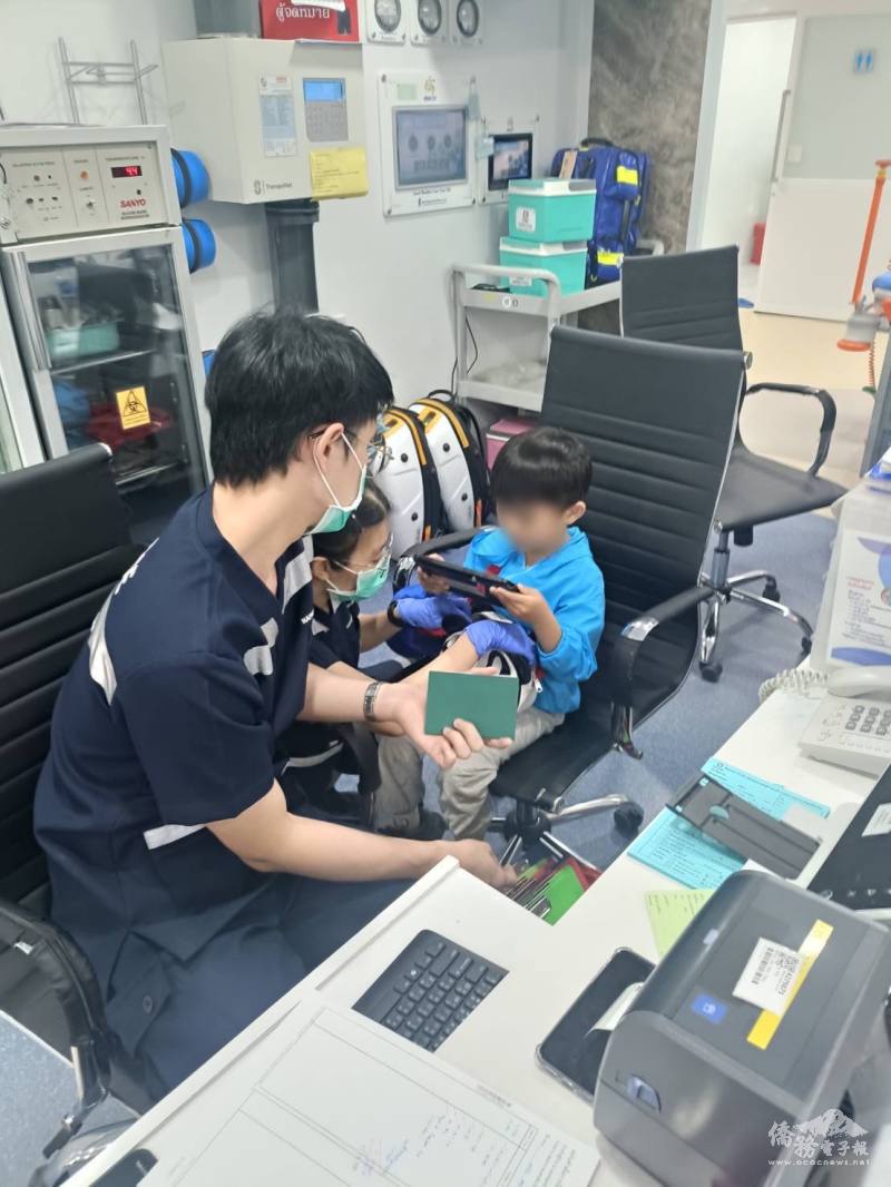 事故發生當下，孩童沉著懂事用簡單的語言向泰國醫護人員表達事故發生經過
