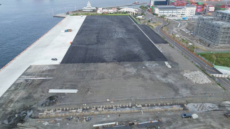 高雄港A6碼頭護岸及新生地填築工程施工照片
