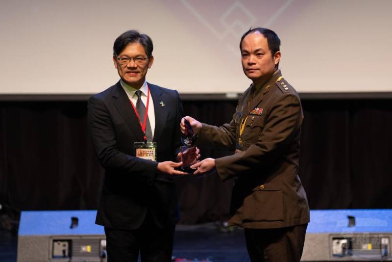 憲兵202指揮部獲頒「協助役政有功單位」獎項