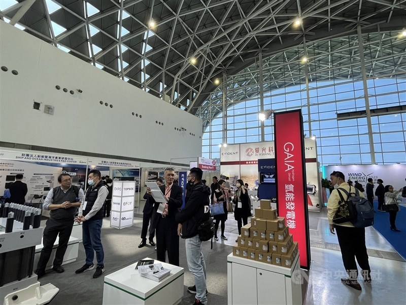 The three-day Wind Energy Asia exhibition is being held at the Kaohsiung Exhibition Center until Thursday. CNA photo Feb. 25, 2025