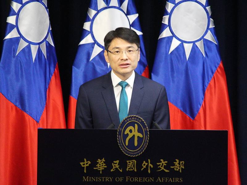 外交部發言人蕭光偉4日表示，我國密切關注俄烏戰爭發展，並持續掌握俄羅斯、美國、歐盟、烏克蘭各方立場 (央廣記者王照坤 攝)