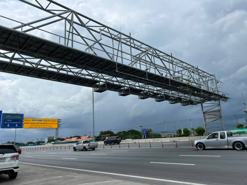 M9高速公路設置6個門架試點後，壅塞情況有顯著改善。(遠通電收提供)