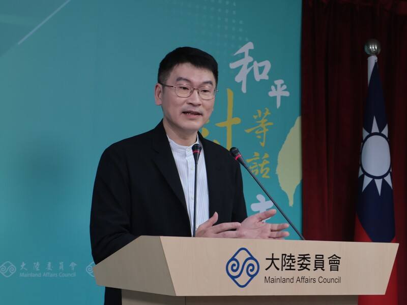 大陸委員會（陸委會）13日召開例行記者會，由副主委兼發言人梁文傑主持